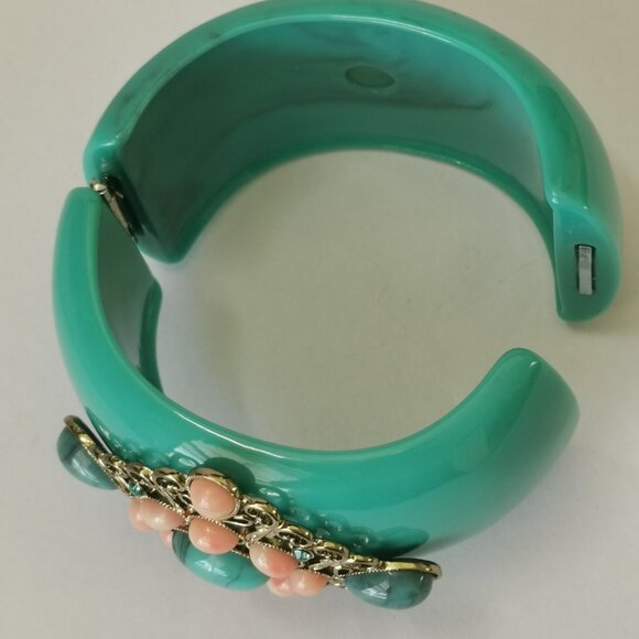 Vintage Turquoise BOHO Lucite Clamper Bangle Bracelet w rhinestones, coral - Picture 6 of 10